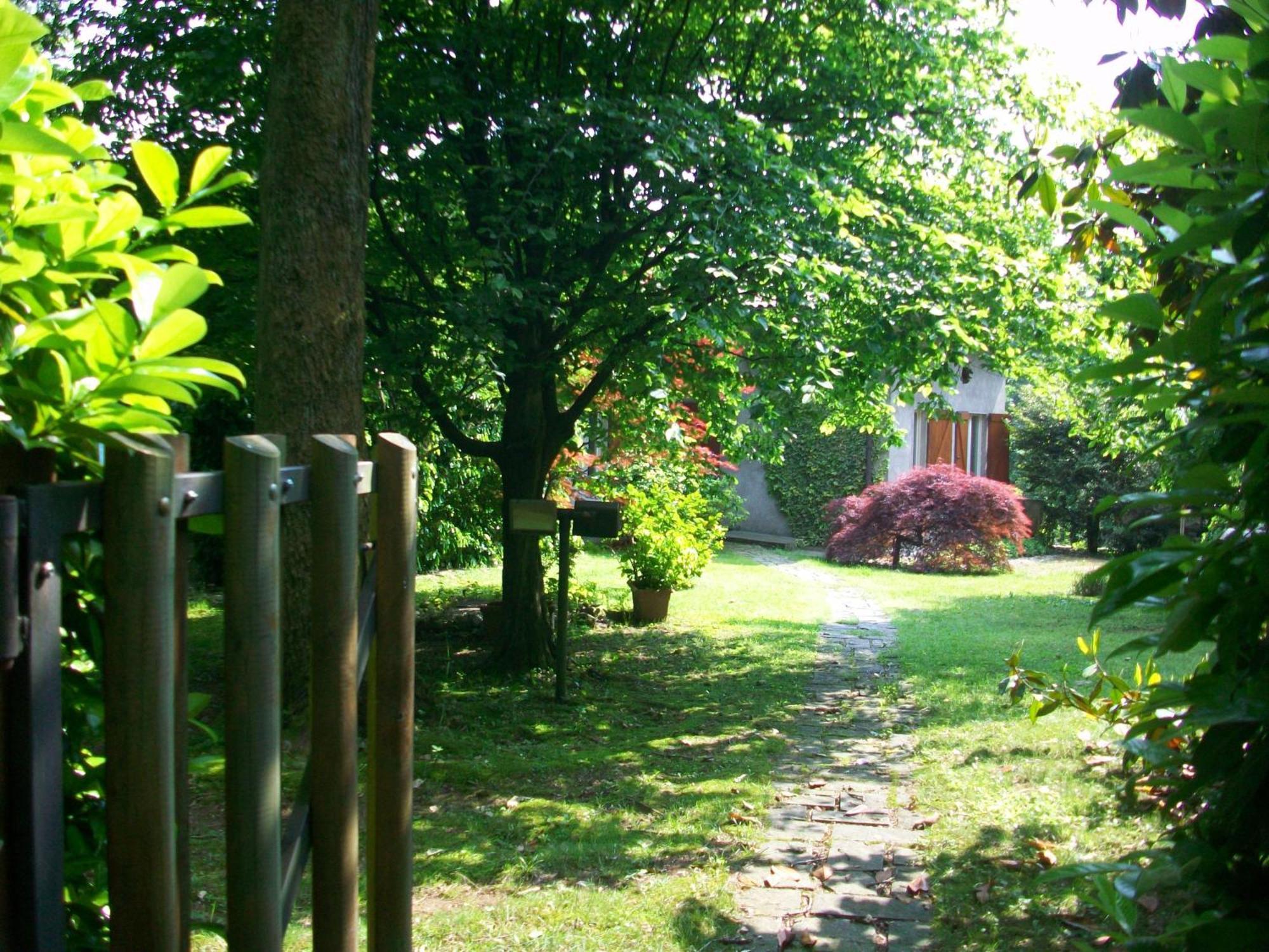 B&B L'Albero Maestro Orsenigo Eksteriør bilde